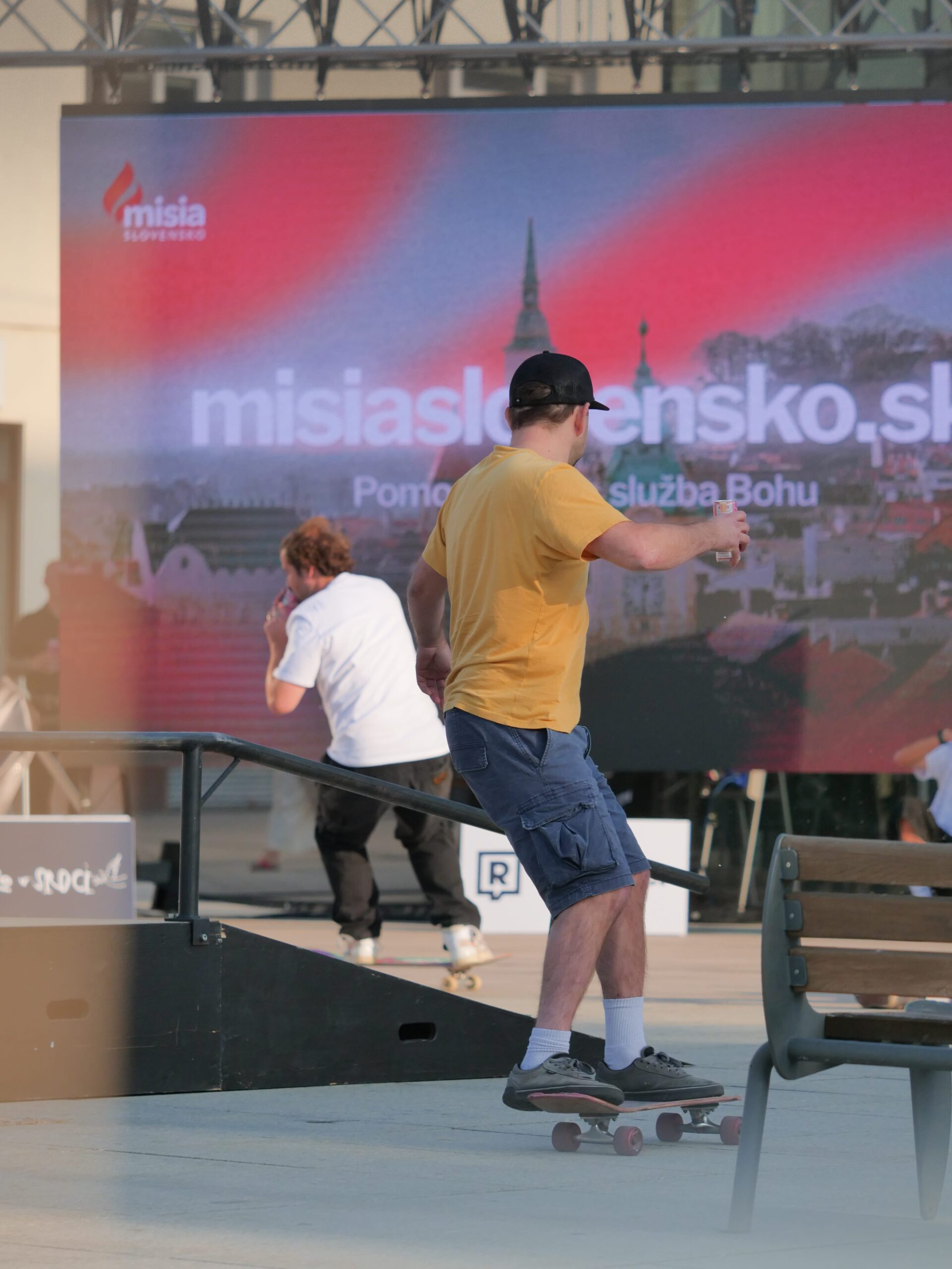 P1044596-min-min